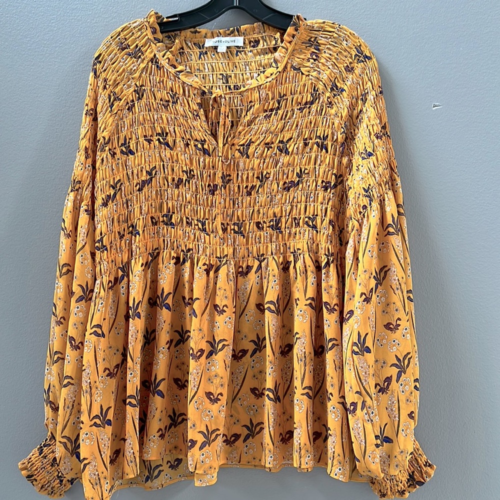 ROSE & OLIVE Top
